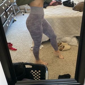 Gymshark camo seamless purple leggings XS